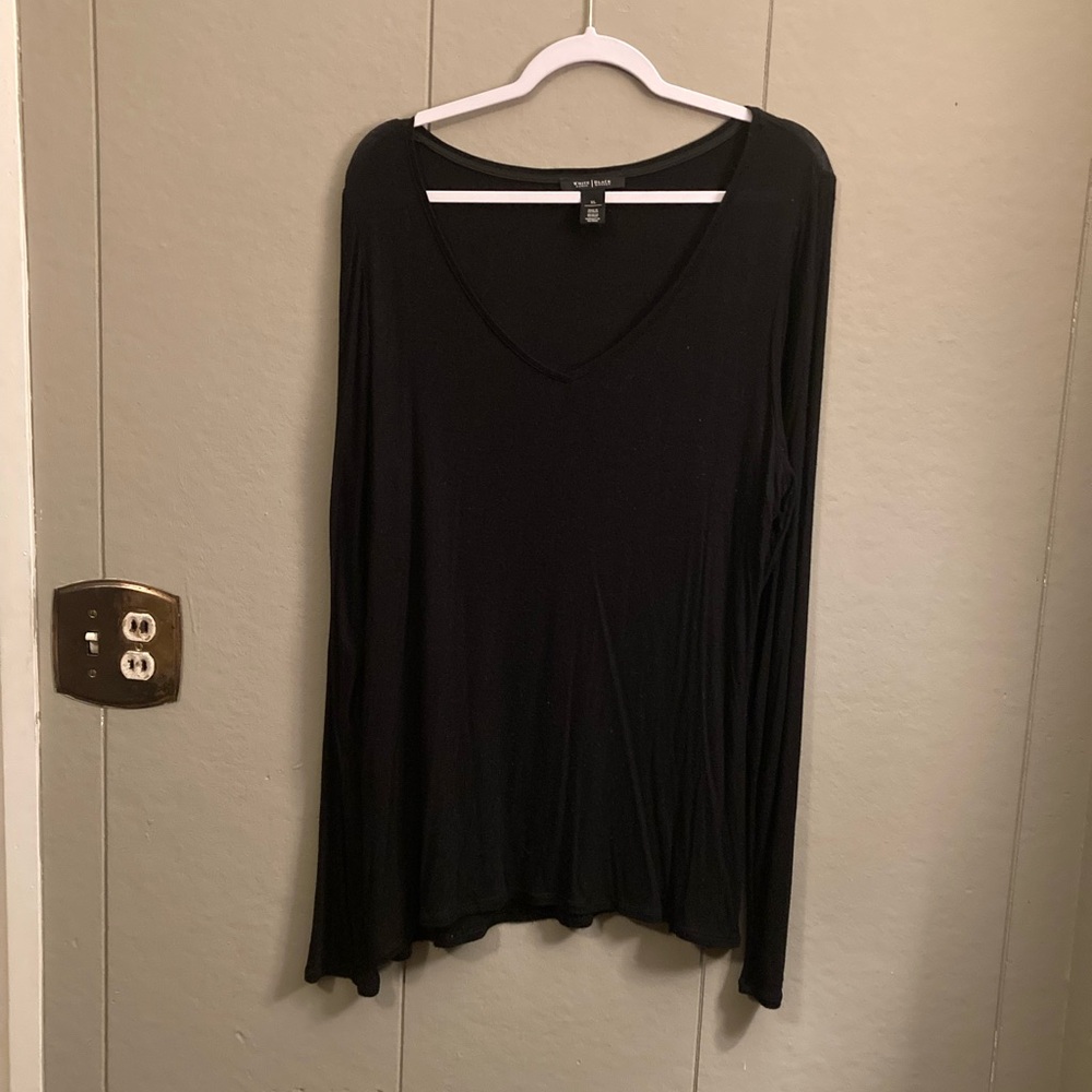 White House Black Market Black Relaxed Long Sleeve T.